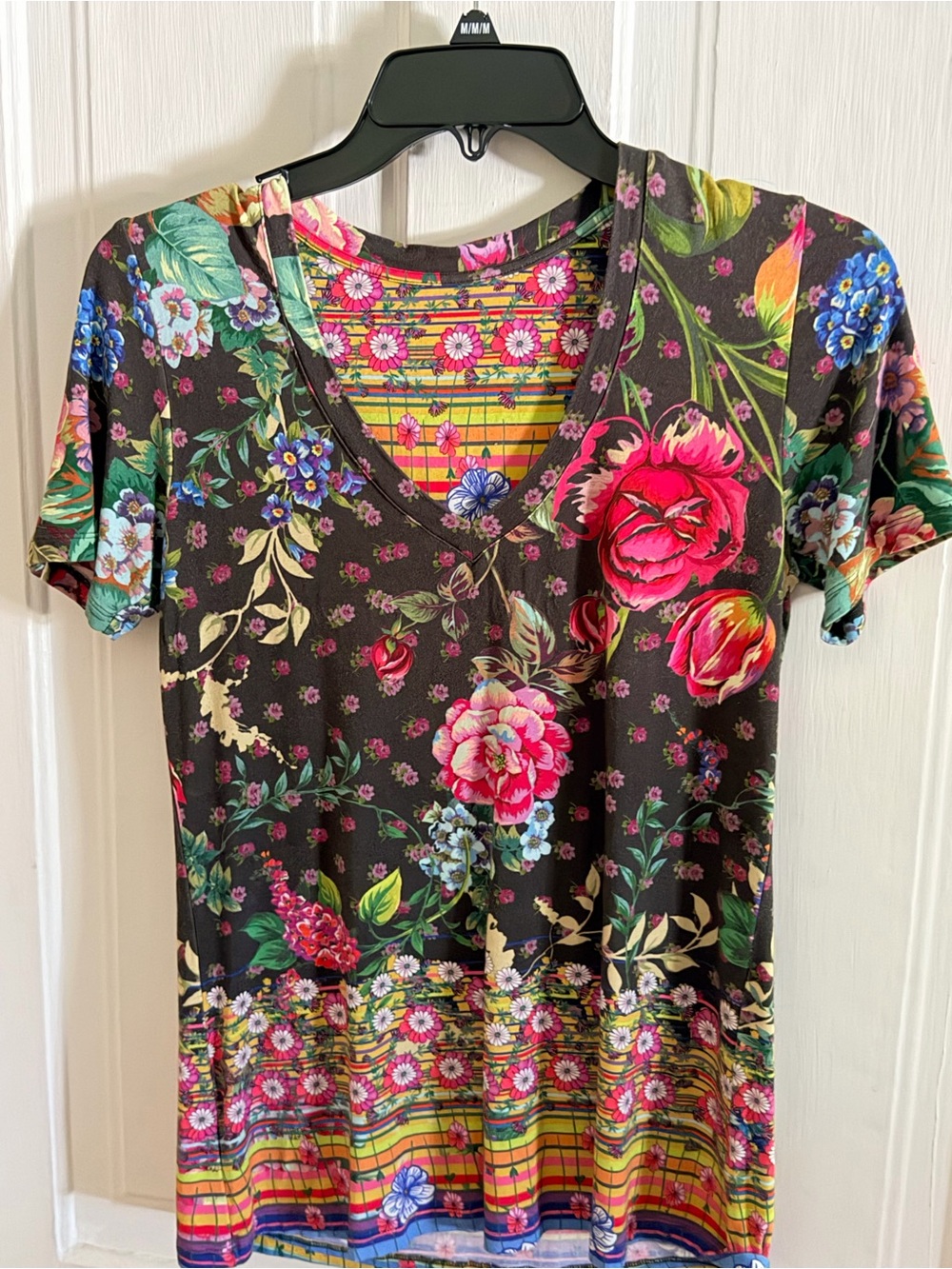 Johnny Was Black V-Neck Short Sleeve Floral Stripe Border Top